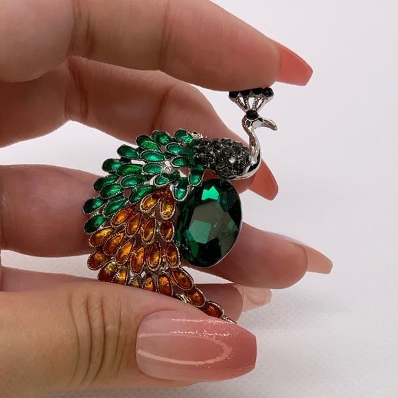 Large Green Emerald Crystal Peacock Brooch - Picture 2 of 7